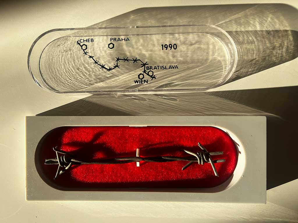 Borders19 — image 03